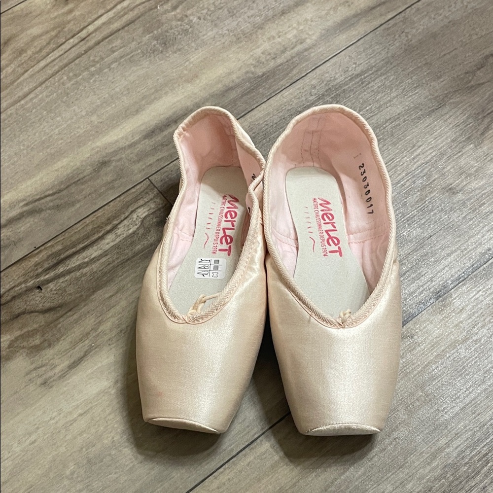 Merlet Pointe shoes
